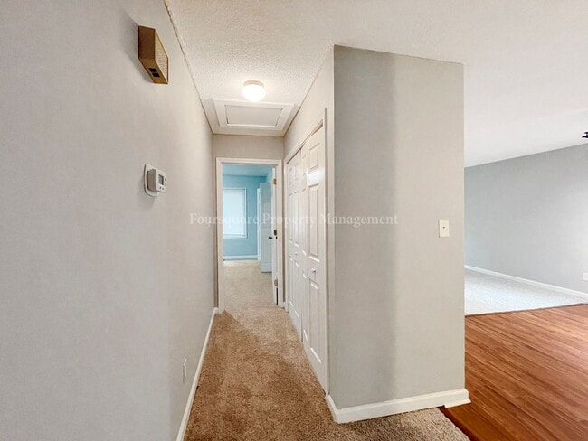 Building Photo - 1216 Athens Dr