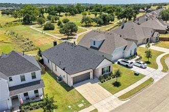 Building Photo - 1308 Robinson Vly Dr
