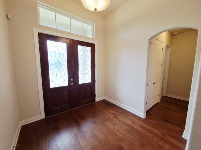 Building Photo - 4562 Katherine Dr