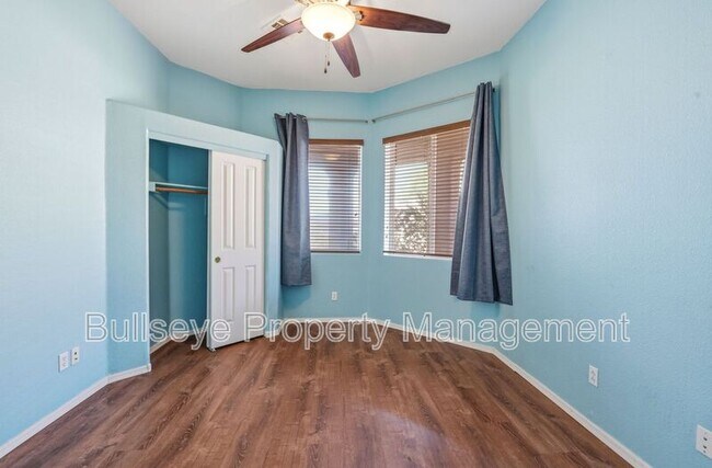 Building Photo - 6519 S 5th Way