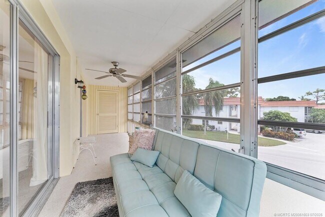 Building Photo - 2600 SE Ocean Blvd