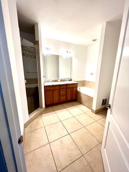 Building Photo - 10411 Belfry Cir