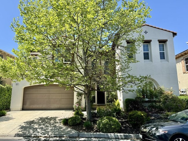 Primary Photo - Eagle Ridge Rental