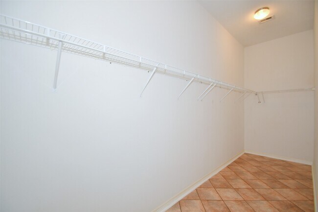 Building Photo - 20916 Sunrise Pine View Ln