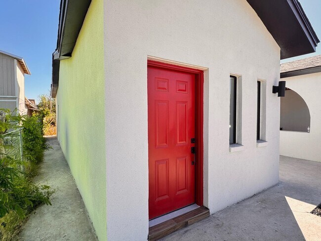 Building Photo - 1515 Madison St