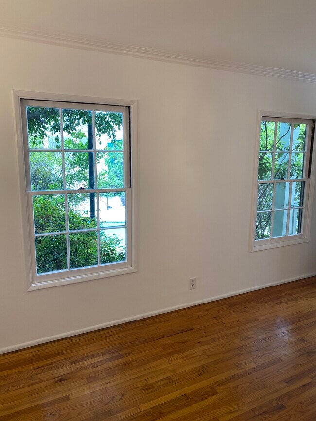 Building Photo - Georgian House Apartments