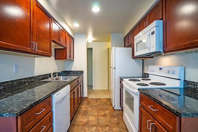 Building Photo - 1317 6th Ave N Apartments - 2 bedrooms