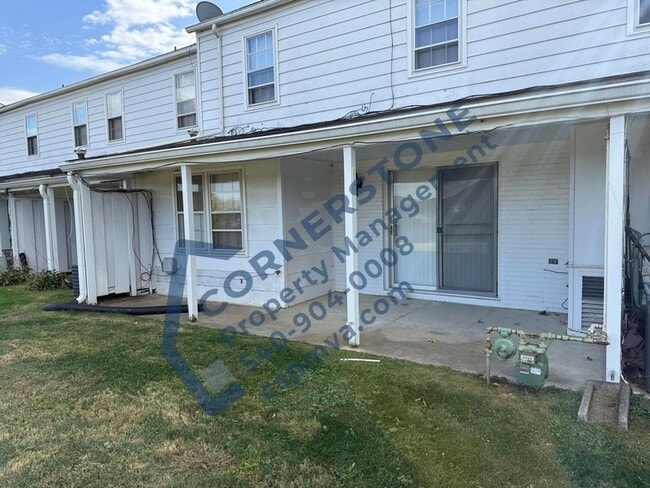 Building Photo - 6500 Carefree Ln