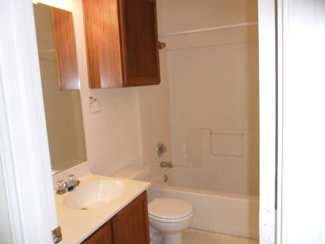 Building Photo - 3003 Whisper Oaks Ln