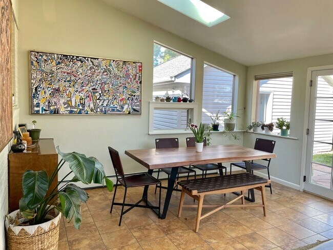 Building Photo - Must See Newly Remodeled North Boulder 5 bed/2.5 bath - Available August 7th!