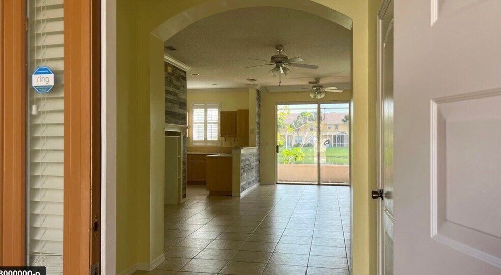 Building Photo - 274 River Bluff Ln