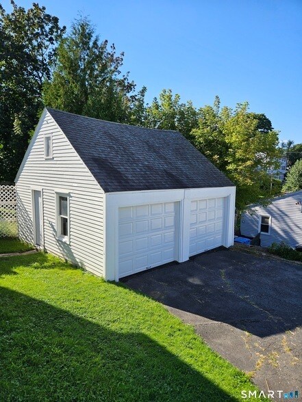 Building Photo - 44 Colony St