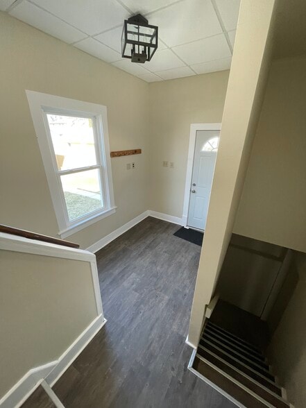 Secondary Exit - 86 Lighthouse Ct