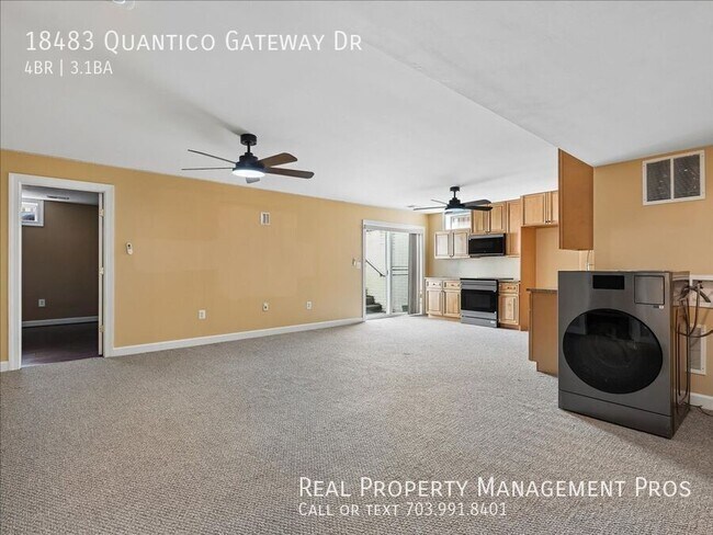 Building Photo - 18483 Quantico Gateway Dr