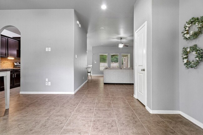 Building Photo - 21396 Timber Lodge Ln