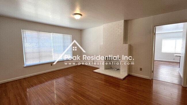 Building Photo - Nice 4bd/3ba House with 2 Car Garage