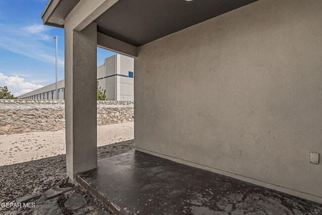 Building Photo - 125 Via Rojas Dr
