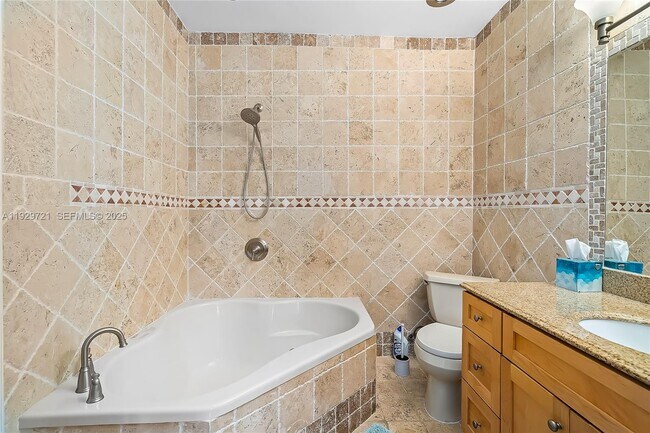 Building Photo - 2085 Ixora Rd