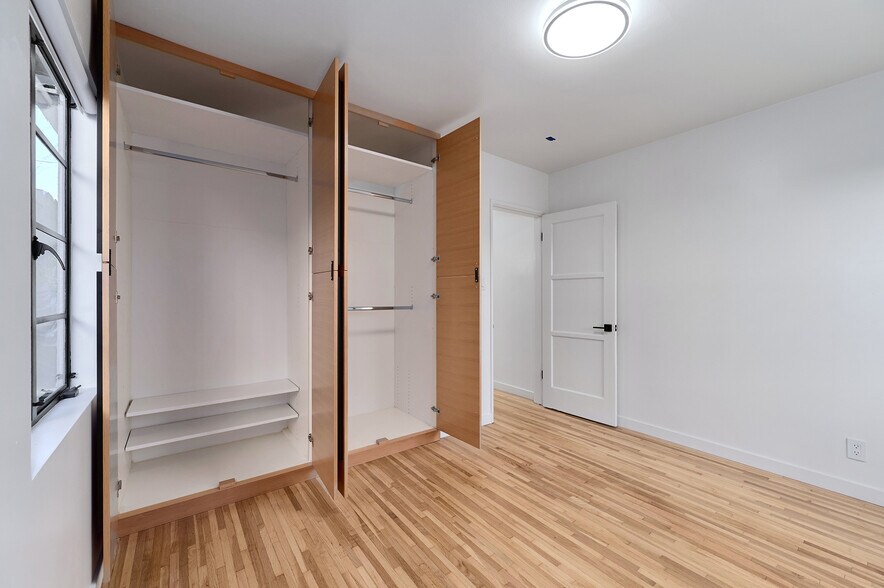 Bedroom 2 - closet - 1940 Clinton St