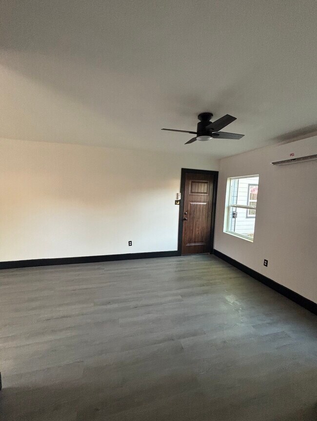 Building Photo - 7213 Moline St