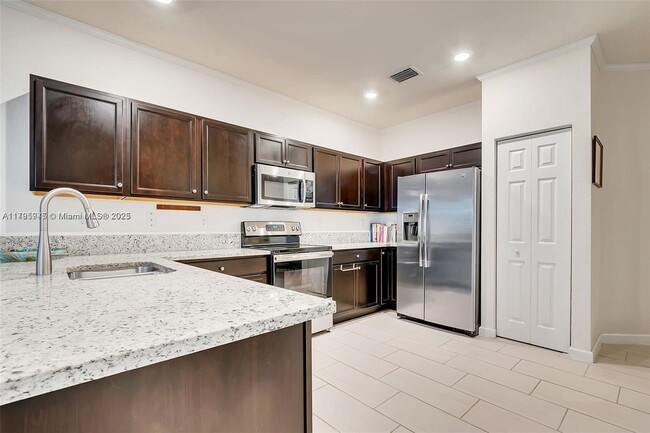 Building Photo - 15073 SW 119th Ln