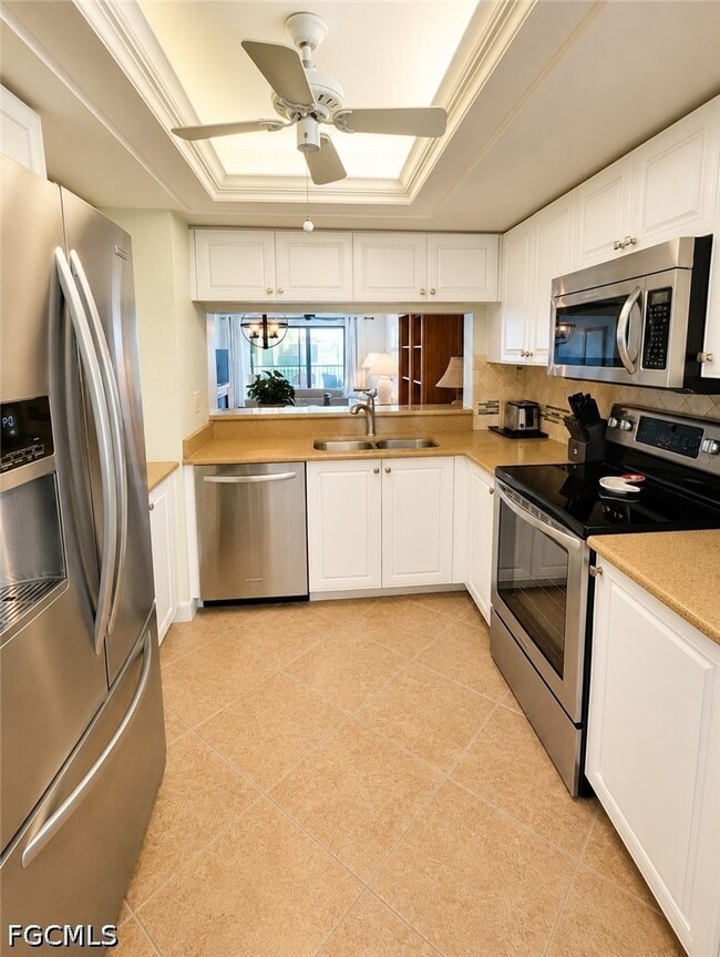 Building Photo - 12601 Kelly Sands Way