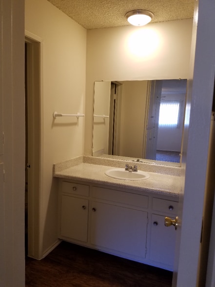 Building Photo - 10640 Colima Rd