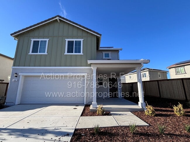 Building Photo - New Home: Amoruso Ranch Roseville:Solar DR Horton 4 Bedroom 2.5 Bath, Open Floor Plan,