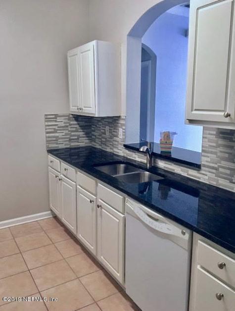 Building Photo - 7990 Baymeadows Cir E