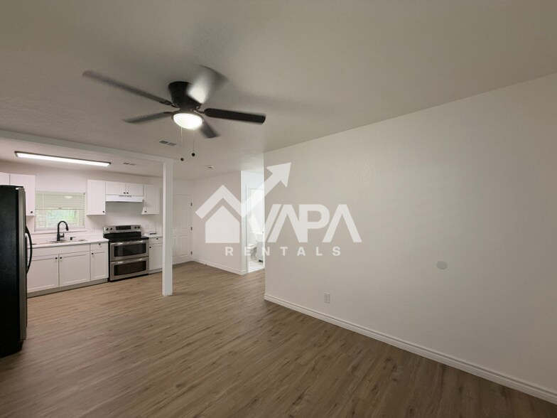 Building Photo - 4911 Casa Grande St