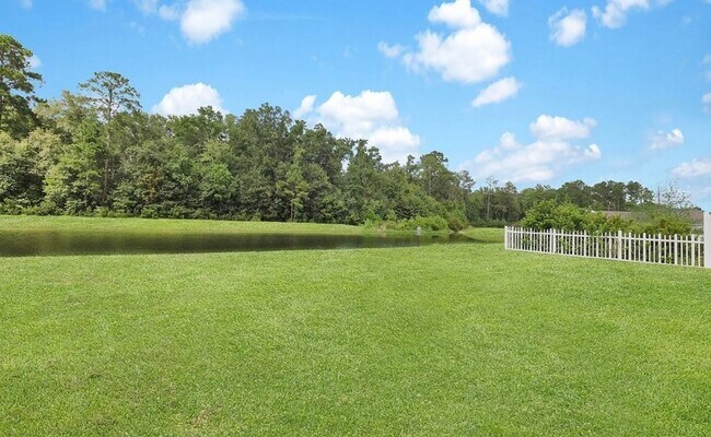 Building Photo - Bright & Spacious 4-Bedroom Home in Savannah’s Godley Park