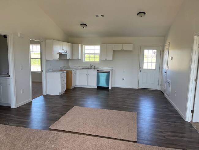 Building Photo - 1434 Quarles Rd