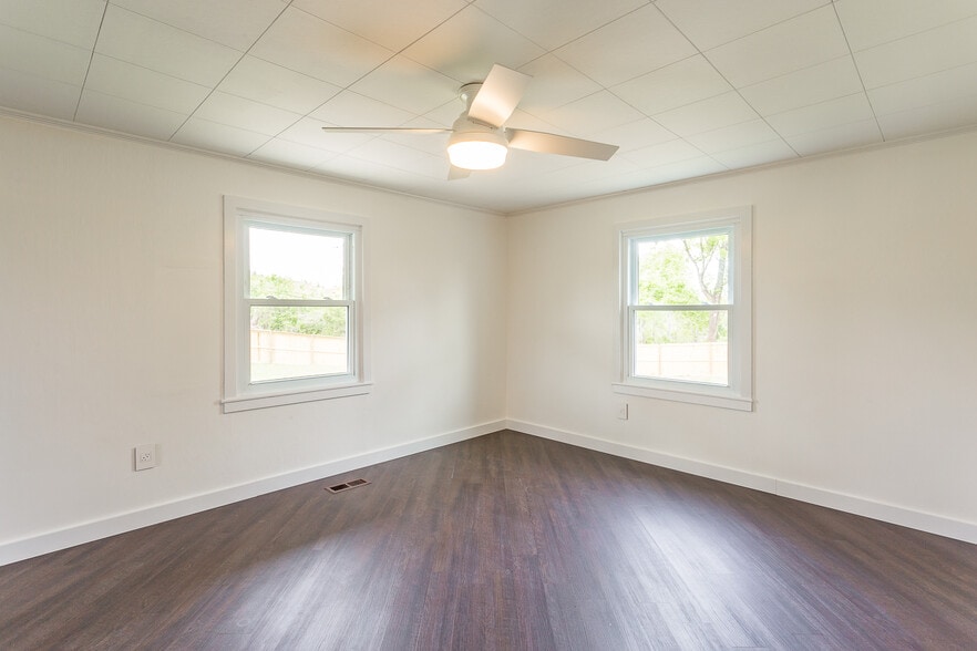 bedroom #1 - 8011 Shallowford Rd