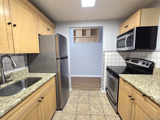 Building Photo - 123 Mamaroneck Ave