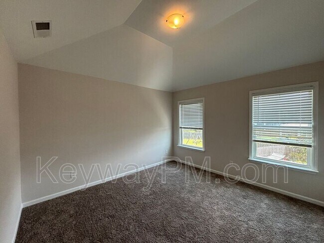 Building Photo - 2074 Limerick Ct