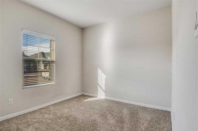 Building Photo - 216 Monarch Wy