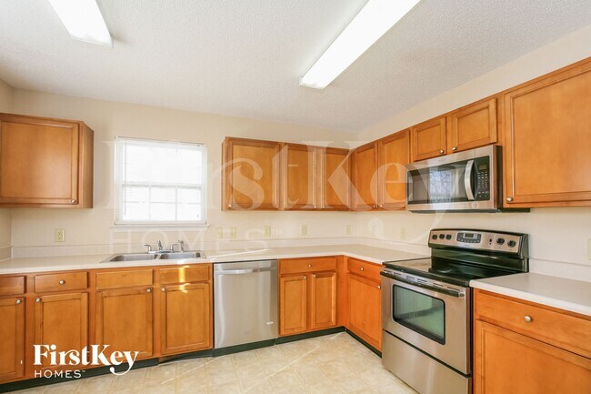 Building Photo - 10871 Zimmerman Ln