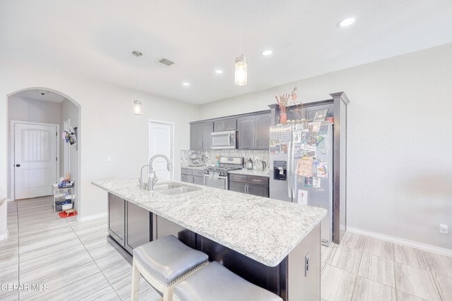 Building Photo - 2163 Enchanted Brk Dr