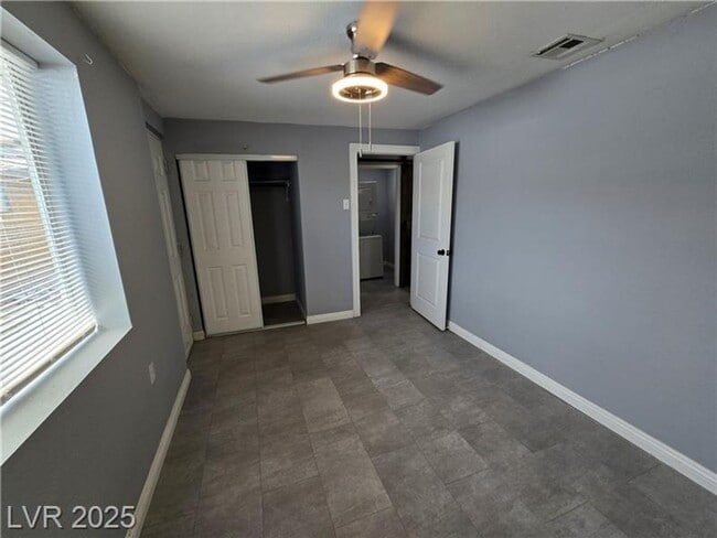 Building Photo - Remodeled Single-Story Duplex