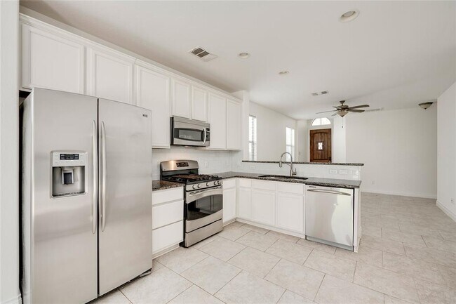Building Photo - 3007 Sea Jay Dr