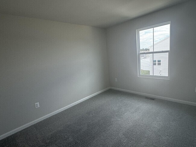 Building Photo - 11 Whimbrel Rd
