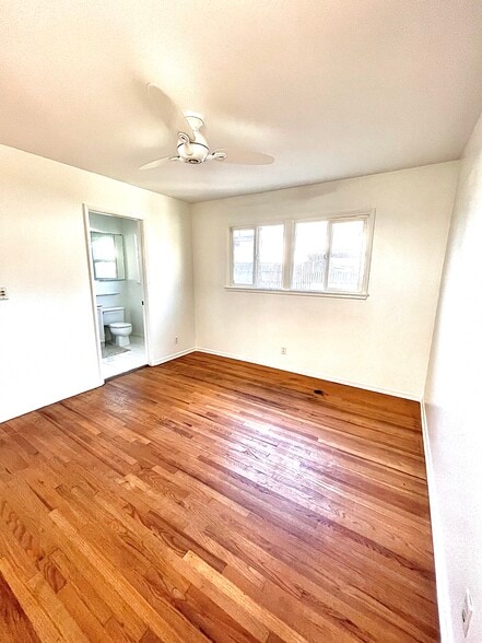 Building Photo - 1045 Marvista Ave