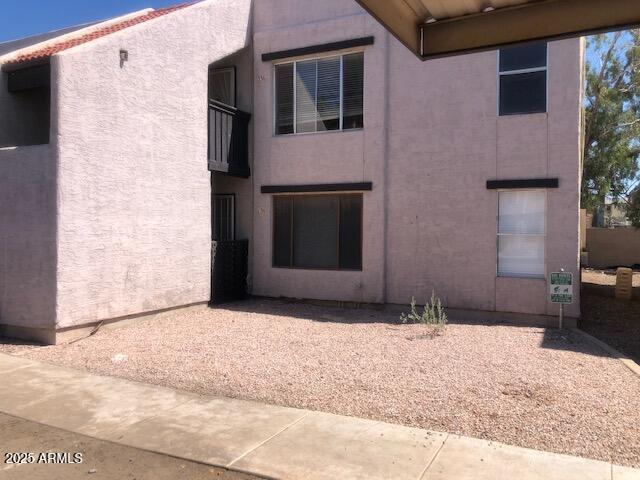 Building Photo - 1927 E Hampton Ave