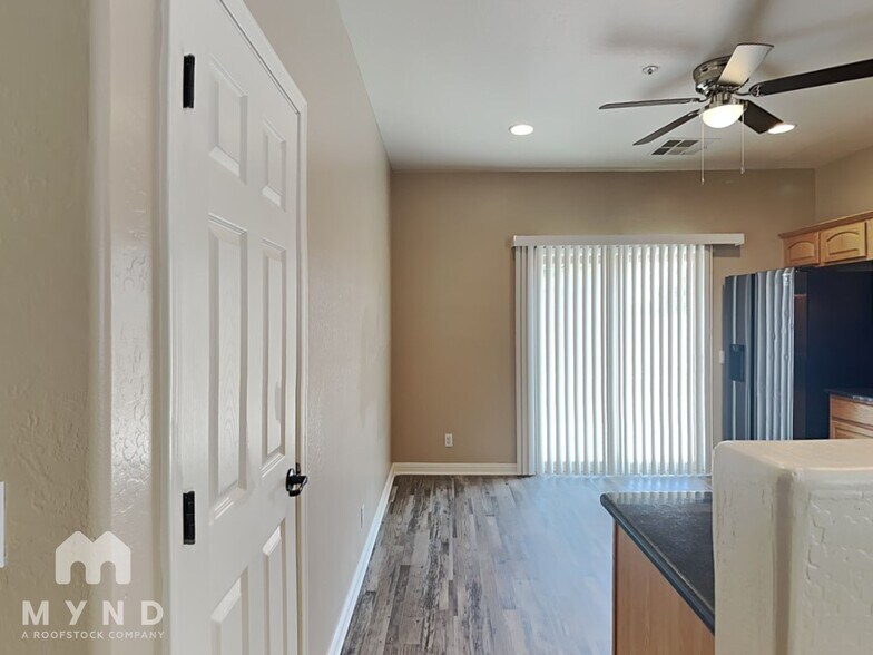 Building Photo - 12853 N 87th Dr