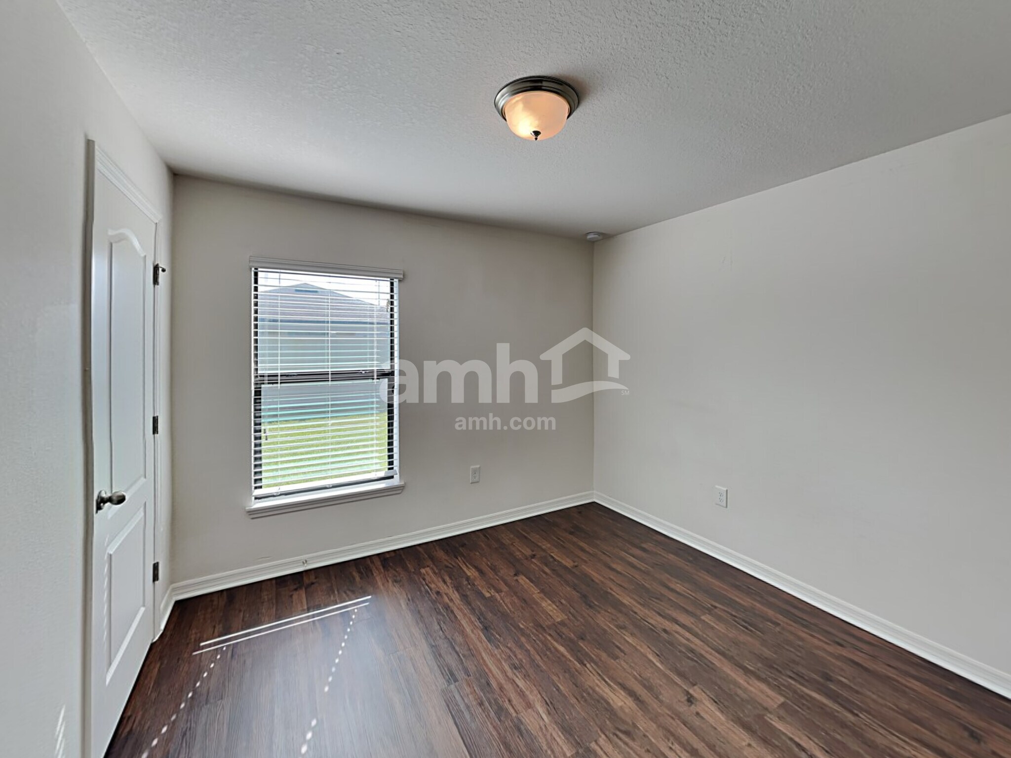 Building Photo - 911 Wynnmere Walk