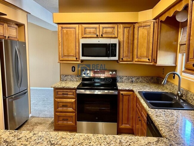 Building Photo - 4730 Cove Ct