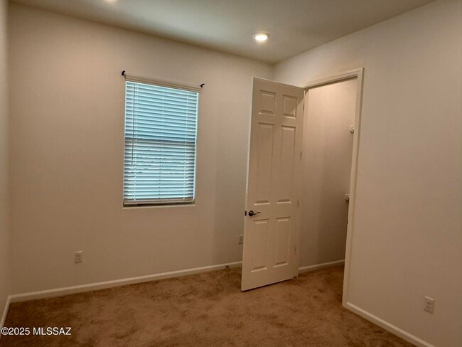 Building Photo - 1646 W Aristides St