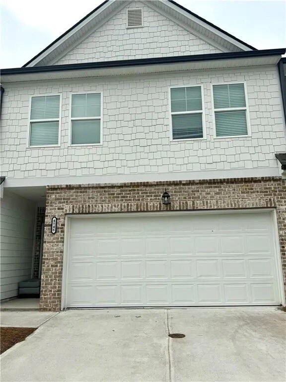 Building Photo - 4546 Bishops Ln