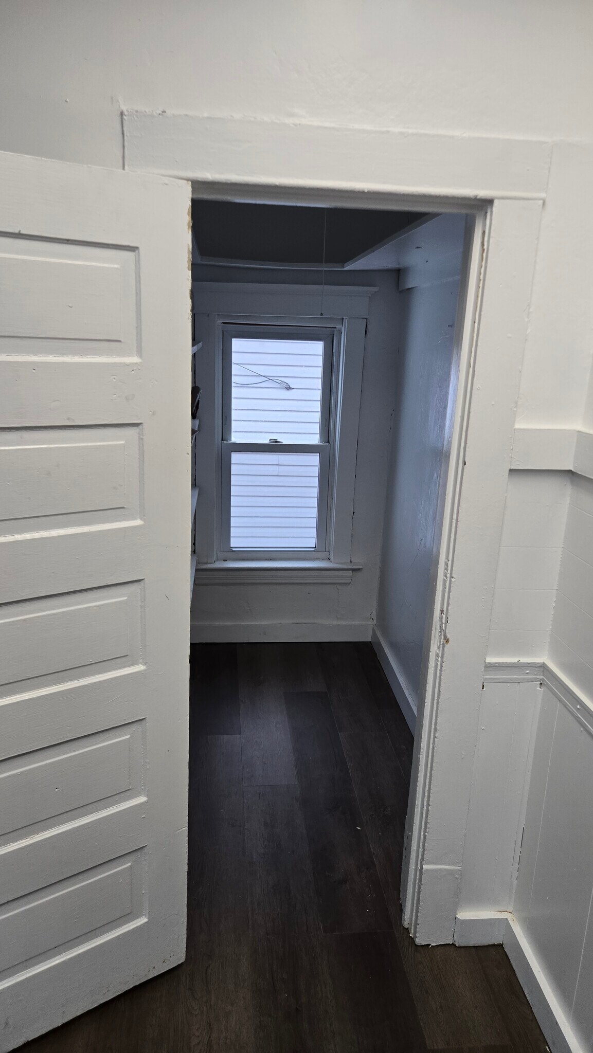Building Photo - 615 N 59th Ave W