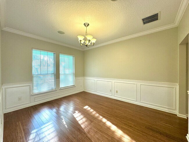 Building Photo - Coastal Charm: Luxurious 4-Bedroom Home in Gated Community Near the Intracoastal